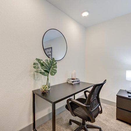 Trendy Midtown Apt, Walk To Shops & Sites, Pets Ok Houston Exterior foto