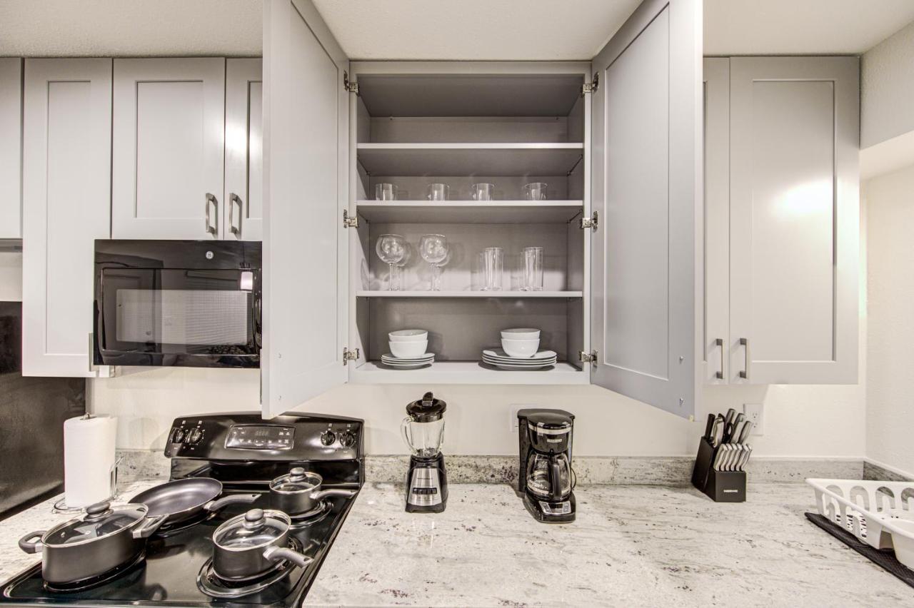 Trendy Midtown Apt, Walk To Shops & Sites, Pets Ok Houston Exterior foto
