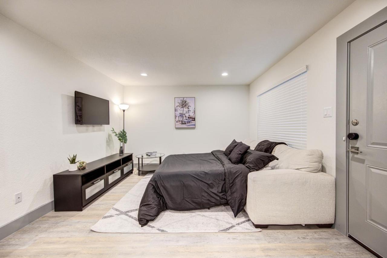 Trendy Midtown Apt, Walk To Shops & Sites, Pets Ok Houston Exterior foto