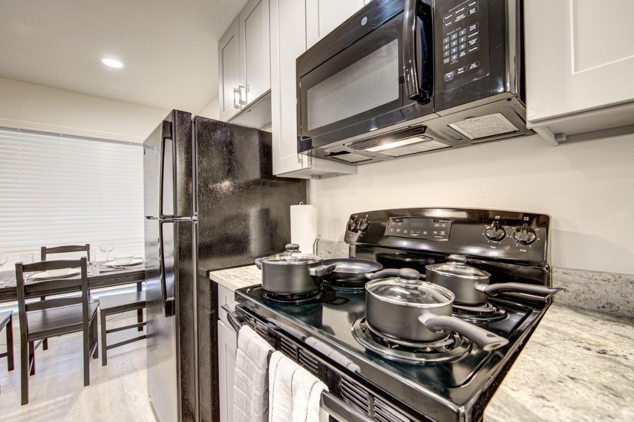 Trendy Midtown Apt, Walk To Shops & Sites, Pets Ok Houston Exterior foto