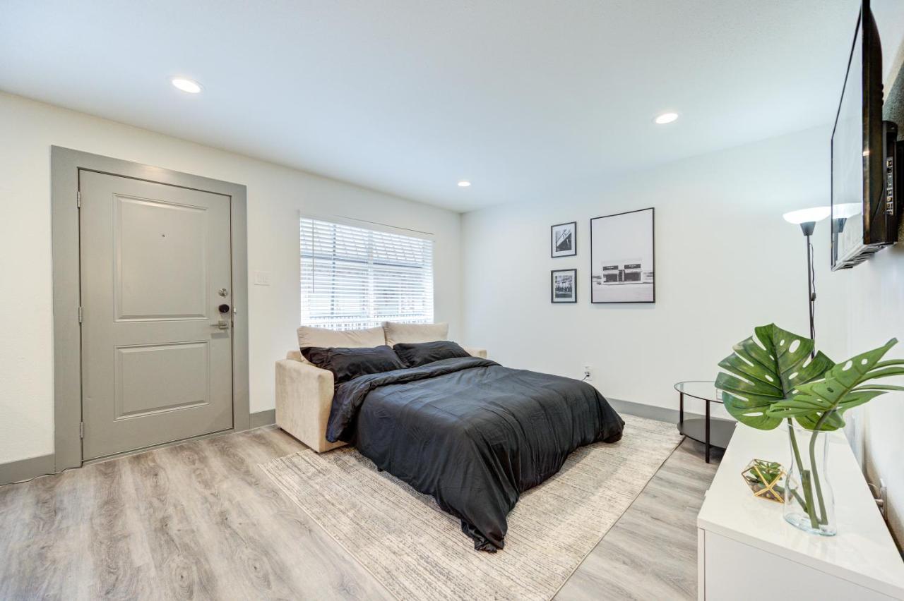 Trendy Midtown Apt, Walk To Shops & Sites, Pets Ok Houston Exterior foto