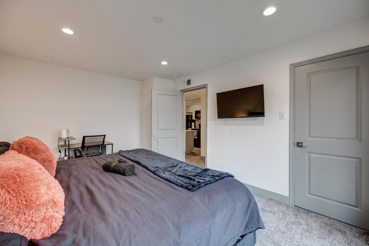 Trendy Midtown Apt, Walk To Shops & Sites, Pets Ok Houston Exterior foto
